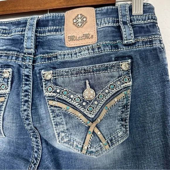 Miss Me Boot Women’s Size 27 Cotton Light-Blue Low Rise Jeans M3444B55 - Picture 5 of 15